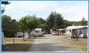 Stellplatz - Stellplatz Pauschale Wanderer Oder Radfahrer Mit Zelt - Camping Penhoat Côté Plage