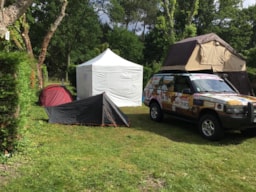 Kampeerplaats(en) - Standplaats: Auto + Tent / Caravan Of Kampeerauto - Camping Le Paradis