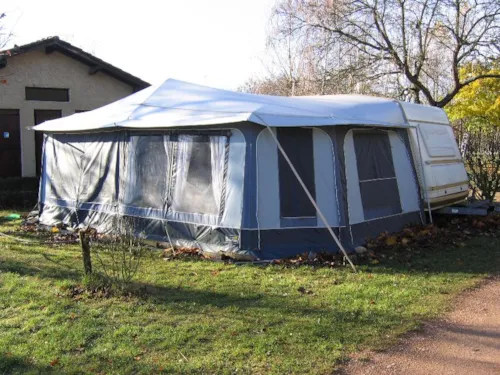Emplacement - Emplacement Tente/Caravane Ou Camping-Car - image n°2 - Camping Beauséjour