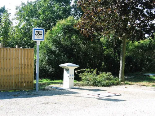 Emplacement - Emplacement Tente/Caravane Ou Camping-Car - image n°6 - Camping Beauséjour