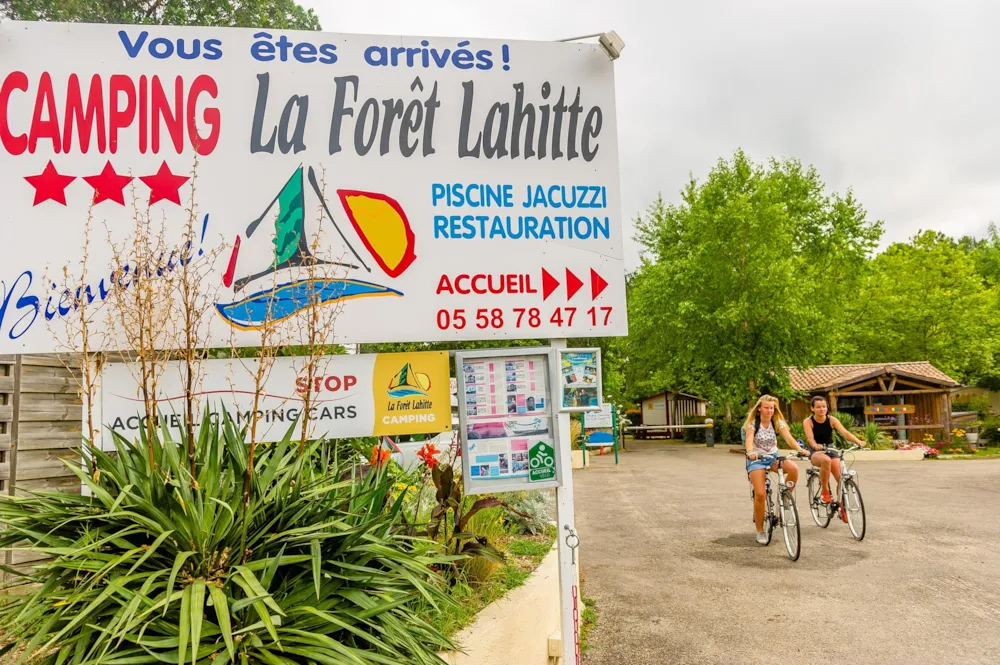 Camping La Forêt Lahitte