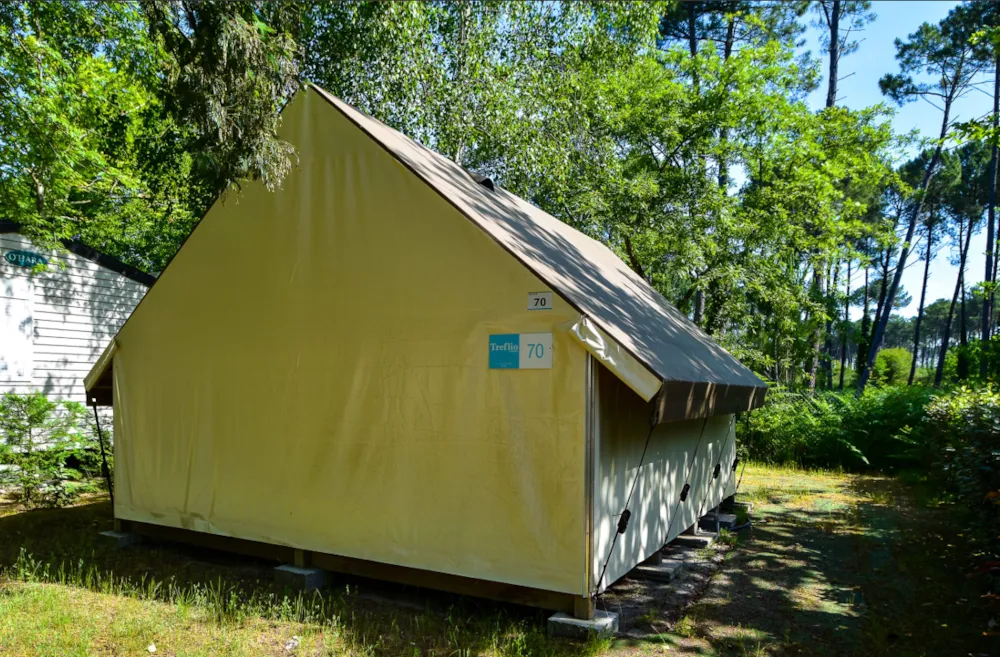 Huuraccommodatie(s) - Lodge 2 Trèfles 2 Slaapkamers, 1 Badkamer - Camping La Forêt Lahitte