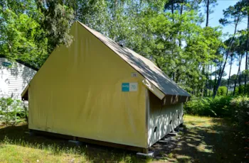 Mietunterkunft - Lodge 2 Trèfles 2 Schlafzimmer, 1 Badezimmer - Camping La Forêt Lahitte