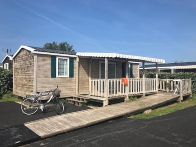 Mobilhome Confort HELIOS 32m² - 2 bedrooms - adapted to the people with reduced mobility + Half-covered terrace 15m²