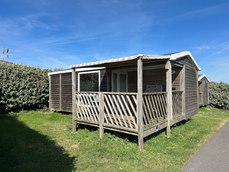 Mobilheim Standard LOGGIA 25m² - 2 Zimmer + überdachte Terrasse 9m²