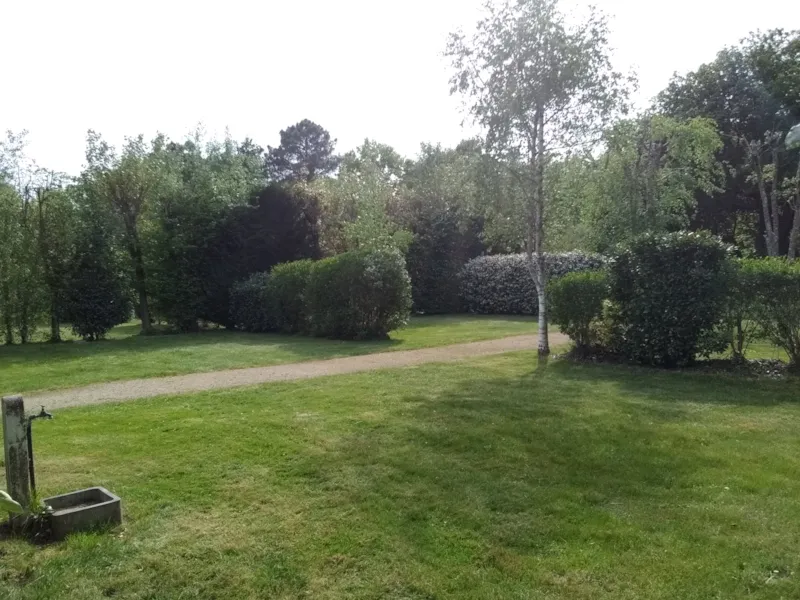 Nuit Étape Rando 1 Personne Tarif  Avec Électricité (À Vélo Ou À Pied Sans Véhicule Moteur)