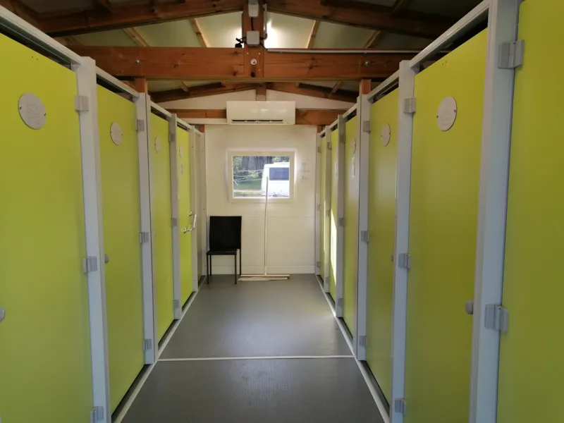 Emplacement (Électricité En Option) Mini 120M² : Tente, Camping-Car Ou Caravane