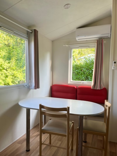 Mobile-home - 36m² - 2 bedrooms - adapted to the people with reduced mobility