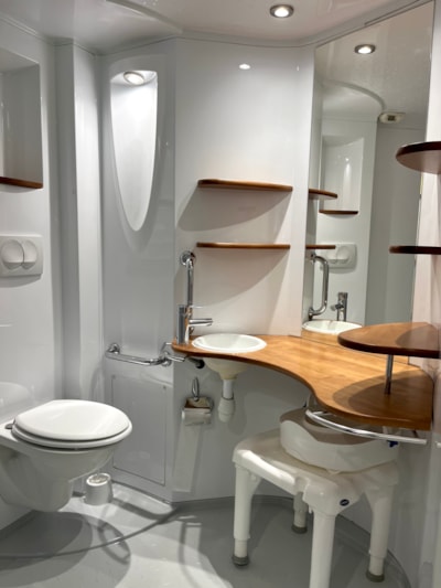 Mobile-home - 36m² - 2 bedrooms - adapted to the people with reduced mobility