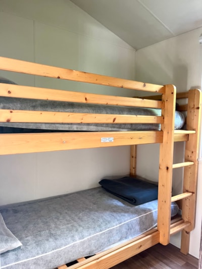 Mobile-home - 36m² - 2 bedrooms - adapted to the people with reduced mobility