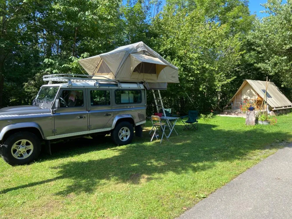 Emplacement - Forfait Emplacement Standard (Vidange, Remplissage Et Électricité 10A Inclus) - Camping De La Doller