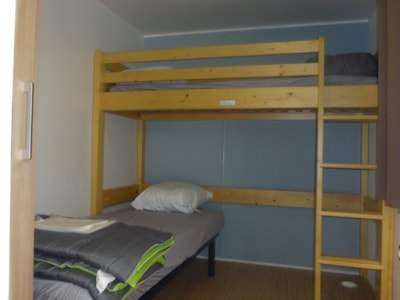 Mobile home for disabled persons with air-conditioning — 6