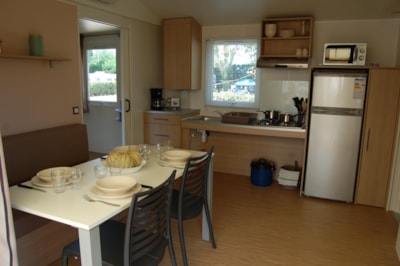 Mobile home for disabled persons with air-conditioning — 2