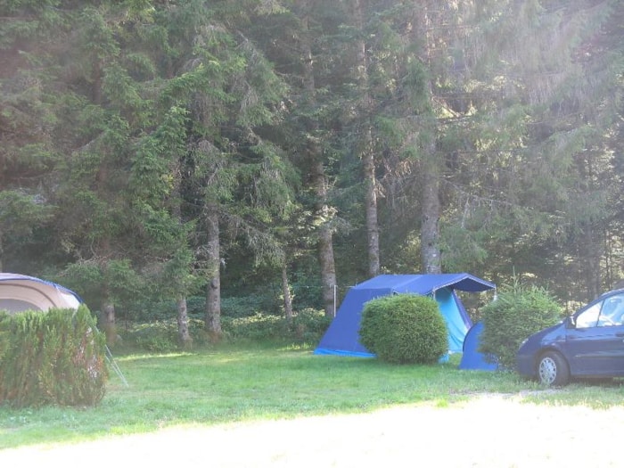 Forfait Nature (Sans Électricité) (1 Tente, Caravane + 1 Voiture Ou Camping-Car)