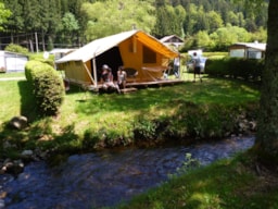 Location - Tente Lodge Nature - 25M² (2 Chambres) + Terrasse - Sans Sanitaires - 2013 - Camping VERTE VALLEE