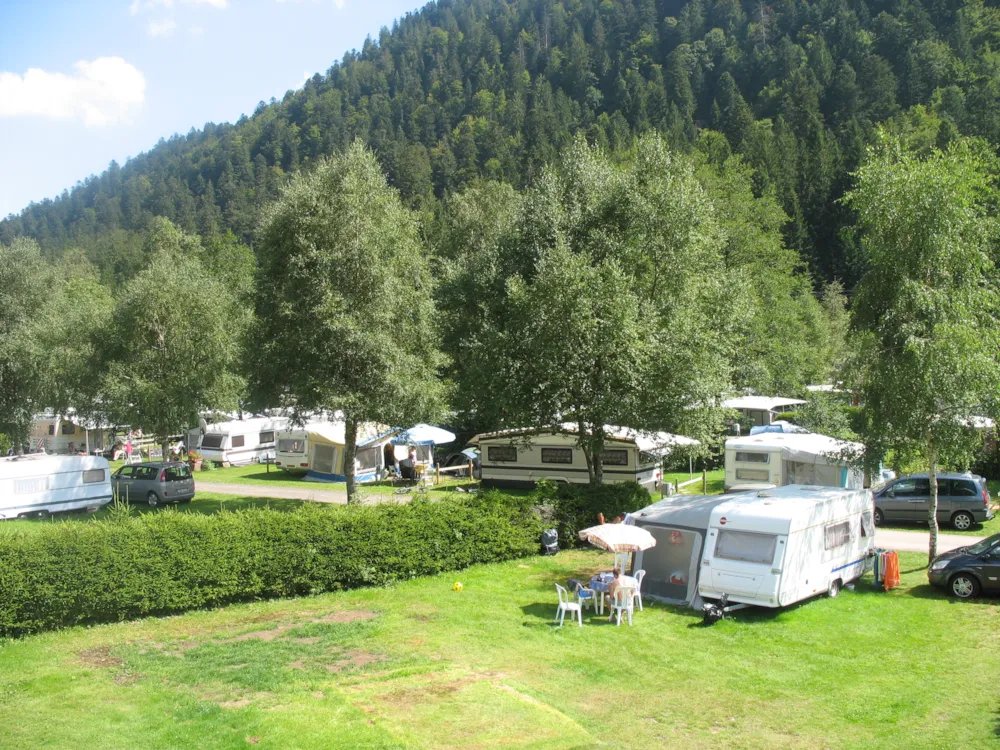 Piazzola Privilège (tenda, roulotte + 1 auto, camper / Elettricità 6A)