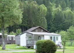 Location - Mobil-Home - 24 M² (2 Chambres) + Terrasse Intégrée - 2003 - Camping VERTE VALLEE