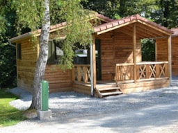 Mietunterkunft - Chalet Savania Premium46 34 M² (2 Zimmer) + Terrasse 13 M² + Tv + Klima - Flower Camping du Lac de la Seigneurie