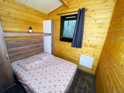 Chalet CONFORT Nelia 23 m² (1 Bedroom) + sheltered terrace 8 m² + air conditioning+ TV