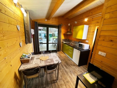 Chalet CONFORT Nelia 23 m² (1 Bedroom) + sheltered terrace 8 m² + air conditioning+ TV