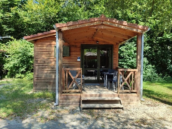 Chalet CONFORT Nelia 23 m² (1 Zimmer)+ überdachte Terrasse 8 m² + Klima + TV