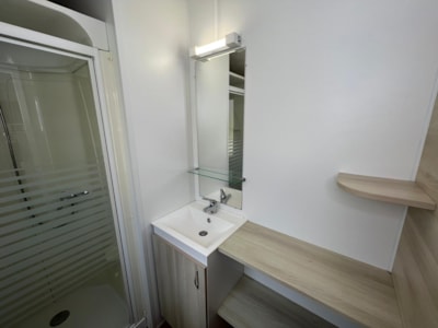 Mobile home Bermudes Confort 30m² (3 Bedrooms) + semi covered Terrace 18 m²+ TV