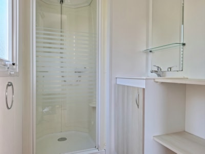 Mobile home Bermudes Confort 30m² (3 Bedrooms) + semi covered Terrace 18 m²+ TV