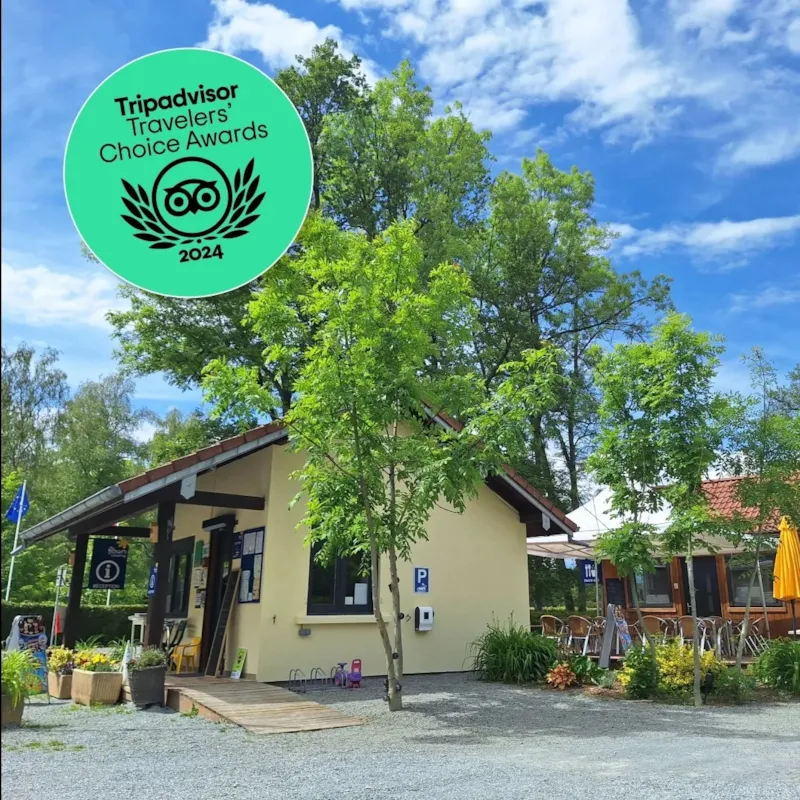 Forfait Confort (1 Tente, Caravane Ou Camping-Car / 1 Voiture / Électricité )