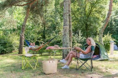 Comfort package 1 to 2 people with Tent + 1 vehicle + electricity 16 A