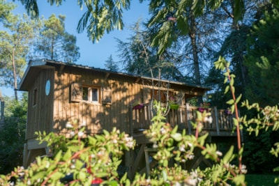 La Cabane du Voyage - Wooden hut 1 bedroom 24m² + terrace 16m²
