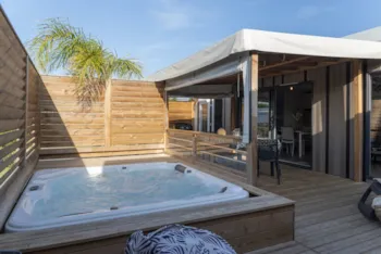 Mietunterkunft - Otello Suites Sabia Signature & Spa - Fußgangerzone / D - Camping Club MS Les Tamaris