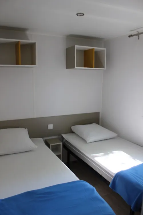 Huuraccommodatie(s) - Stacaravan - image n°5 - Camping LES CHENES