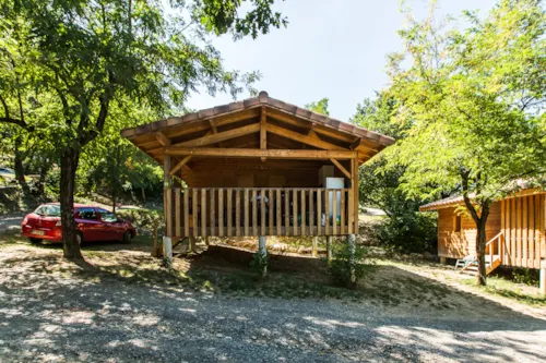 Mietunterkunft - Hütte Ohne Sanitäranlagen - image n°2 - Camping LES CHENES