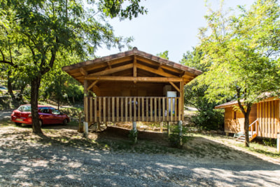 Hut without sanitary
