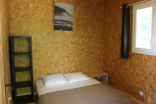 Mietunterkunft - Hütte Ohne Sanitäranlagen - image n°3 - Camping LES CHENES