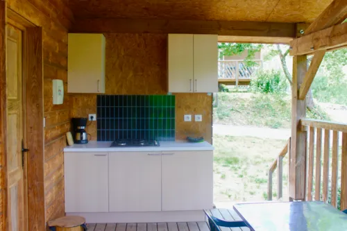 Mietunterkunft - Hütte Ohne Sanitäranlagen - image n°5 - Camping LES CHENES