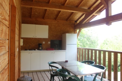 Hut without sanitary