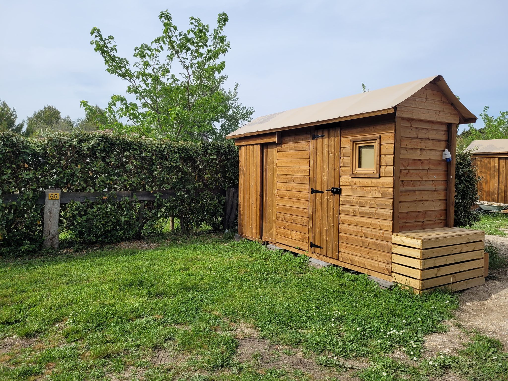 Pitch Premium : Freecamp Originale With Sanitary Facilities And Kitchen With Dishes Pitch Premium : Freecamp Originale With Sanitary Facilities And Kitchen With Dishes