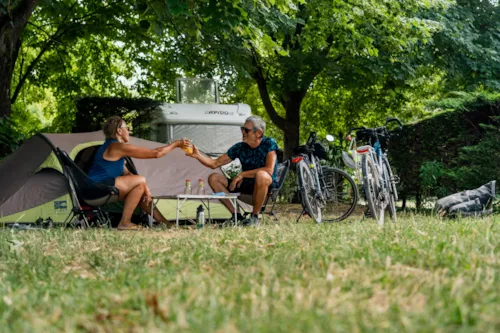 Emplacement - Emplacement Vélo - image n°4 - Camping De La Lône