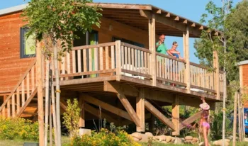 Mietunterkunft - Chalet Premium [Exclusive Pack] 39M² - 2 Schlafzimmer - Klimaanlage - Überdachte Terrasse - - Camping Sole Di Sari
