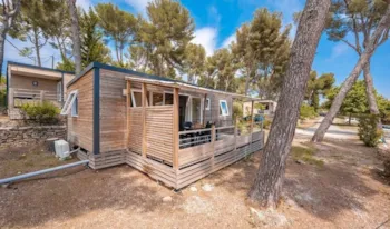 Mietunterkunft - Mobilheim Premium - Pack Exclusive - 2 Schlafzimmer - 27M² - Erhöhte Terrasse -  Klimaanlage-Wifi-Tv - Camping Marvilla Parks - La Baie des Anges