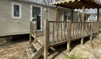 Mietunterkunft - Mobilheim Comfort - Model Xl - 2 Schlafzimmer - 26M² - Erhöhte Terrasse - Klimaanlage - Camping Marvilla Parks - La Baie des Anges