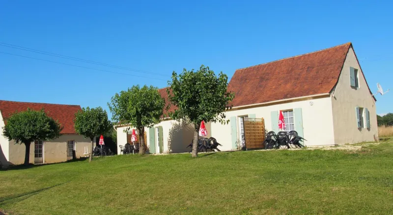 Gites De 5 Personnes, 1 Chambre, Location Toutes Saisons.
