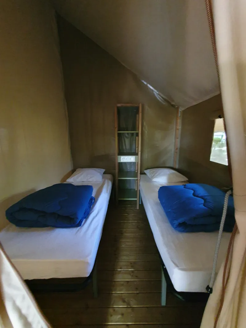 Tente Lodge Mini-Wood Sur Pilotis En Toile , Sans Sanitaires, Pour 4 Personnes