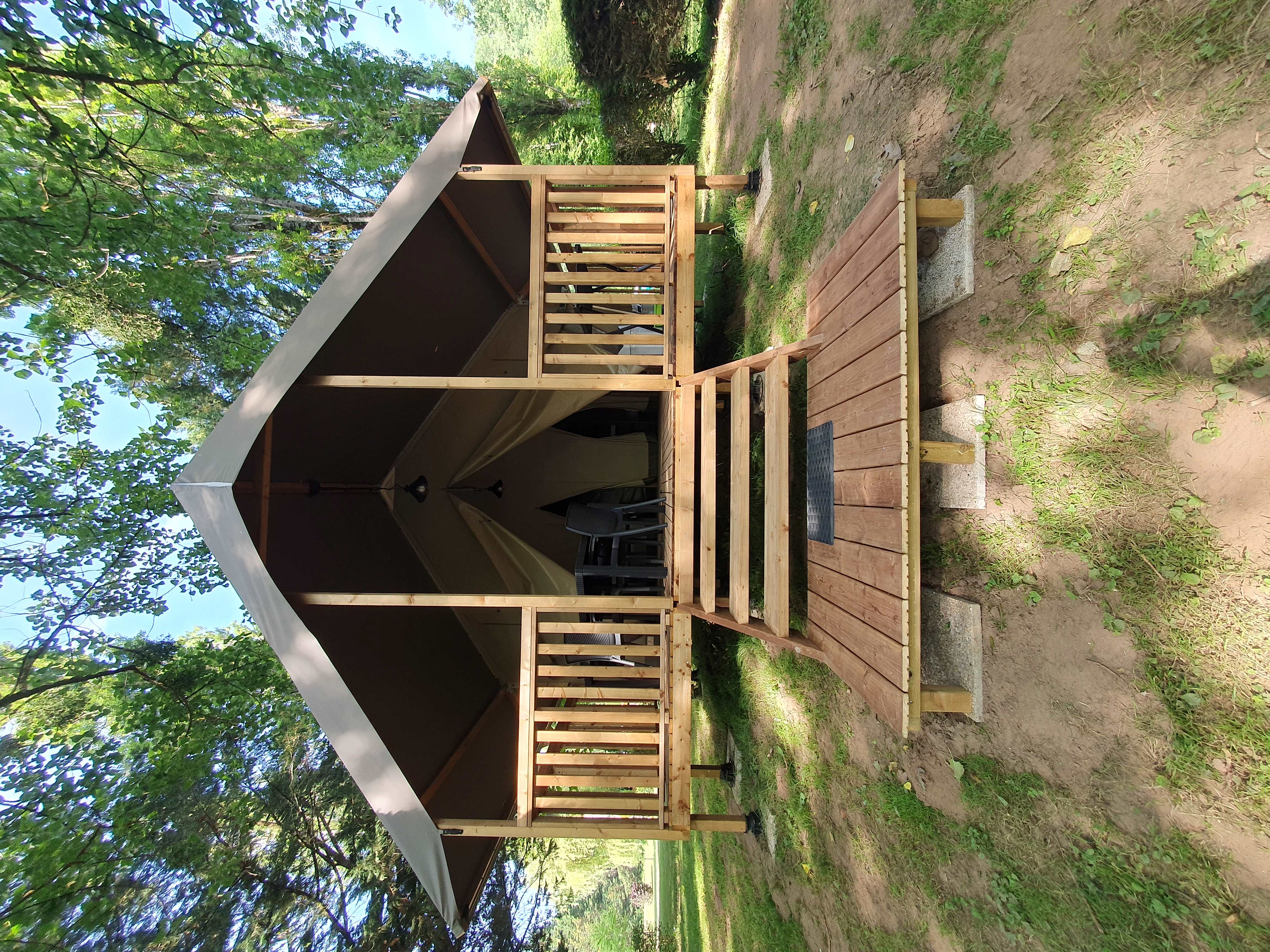 Accommodation - Lodge Mini-Wood Tent On Canvas Stilts, Without Sanitary Facilities, For 4 People - Camping d'Auberoche