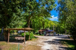 Camping d'Auberoche - image n°54 - Roulottes