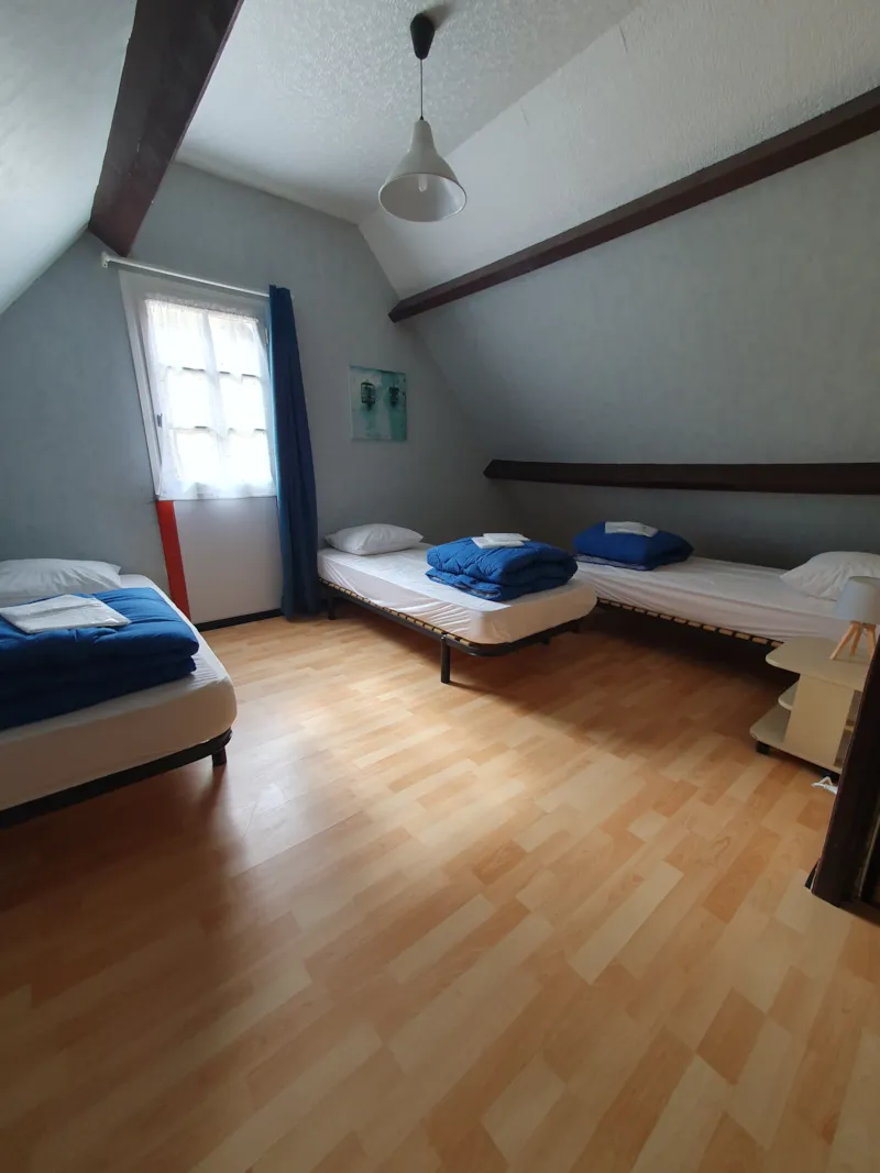 Gites De 5 Personnes, 1 Chambre, Location Toutes Saisons.