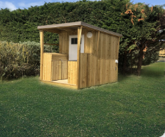 Premium pitch for tents, caravans and motorhomes with private bathroom facilities and kitchen area — 2