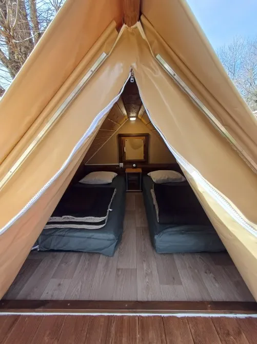 Tente Bivouac Sur Pilotis Bois Et Toile, Sans Sanitaires Pour 2 Personnes