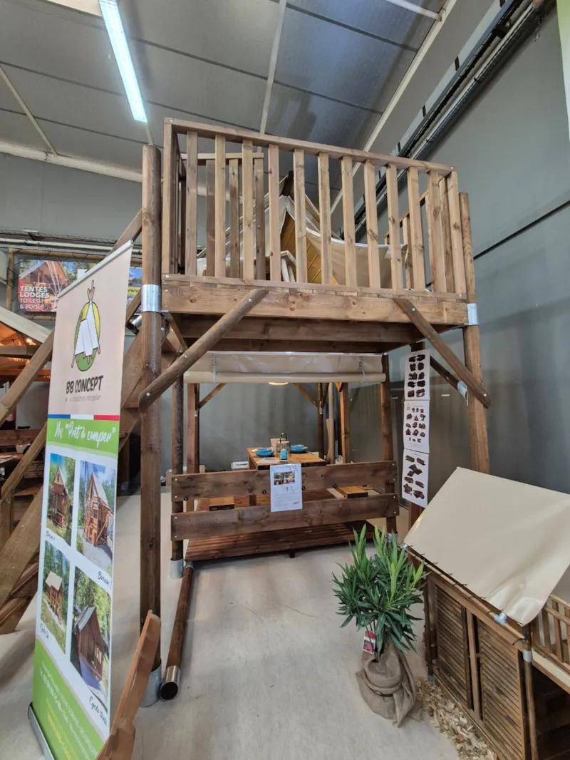 Tente Bivouac Sur Pilotis Bois Et Toile, Sans Sanitaires Pour 2 Personnes